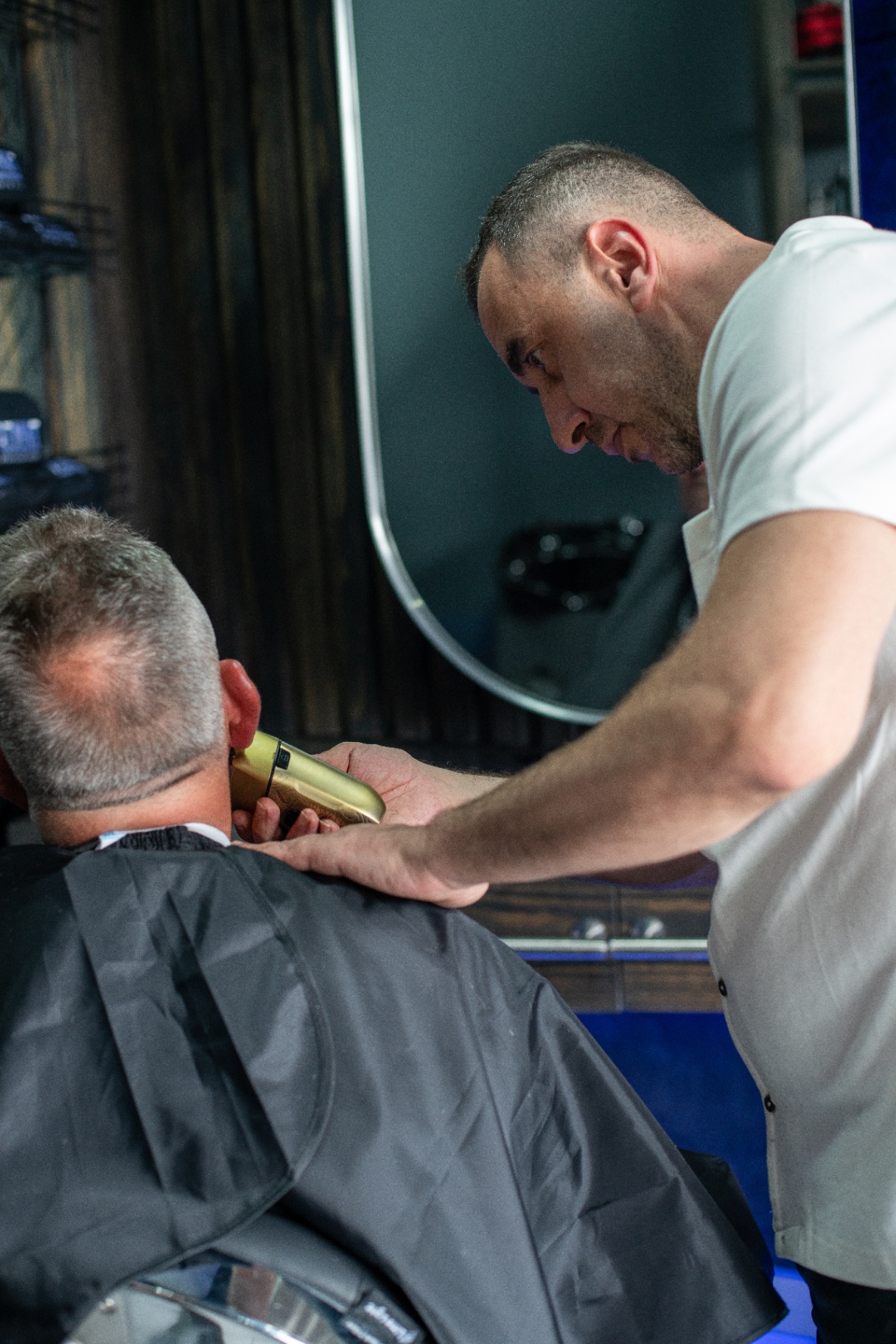 Clean neckline finish with clippers